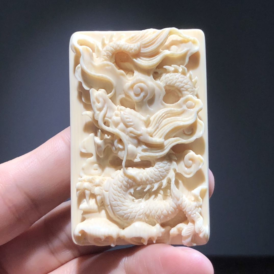 【龍牌】純手工猛犸牙作品、設(shè)計(jì)新穎，雕刻生動(dòng)形象，霸氣十足